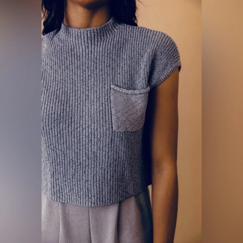 NEW FREE PEOPLE - Oversized Ribbed Mock Neck Spring/Summer Sweater Top - Picture 3 of 7